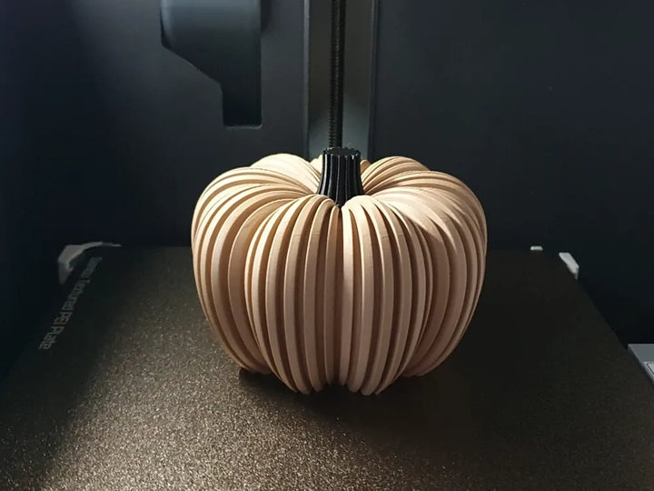 "Modern Ahşap Görünümlü Balkabağı Dekor – Estetik ve Şıklık Bir Arada! 🎃✨"