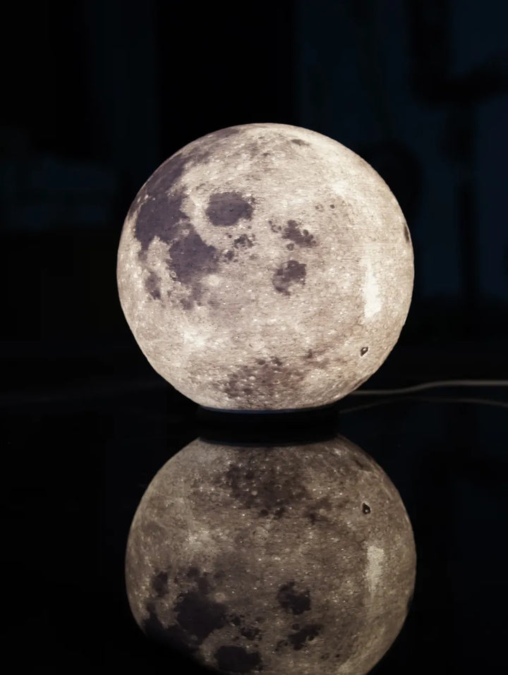 "Ay Lamba – Gecelerinize Büyü Katın" 🌙✨
