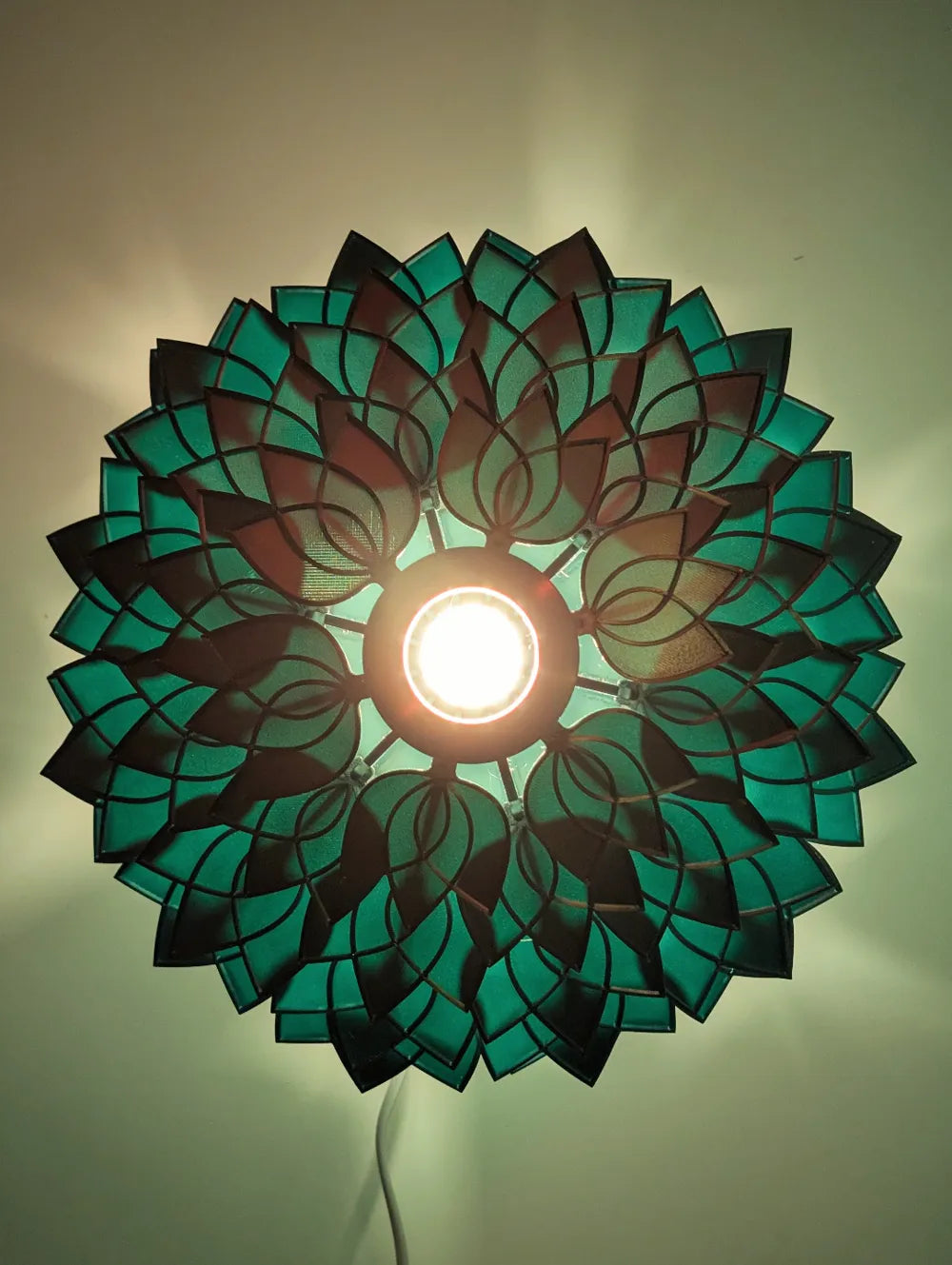 Dekorux - Verdant Glow Lamp