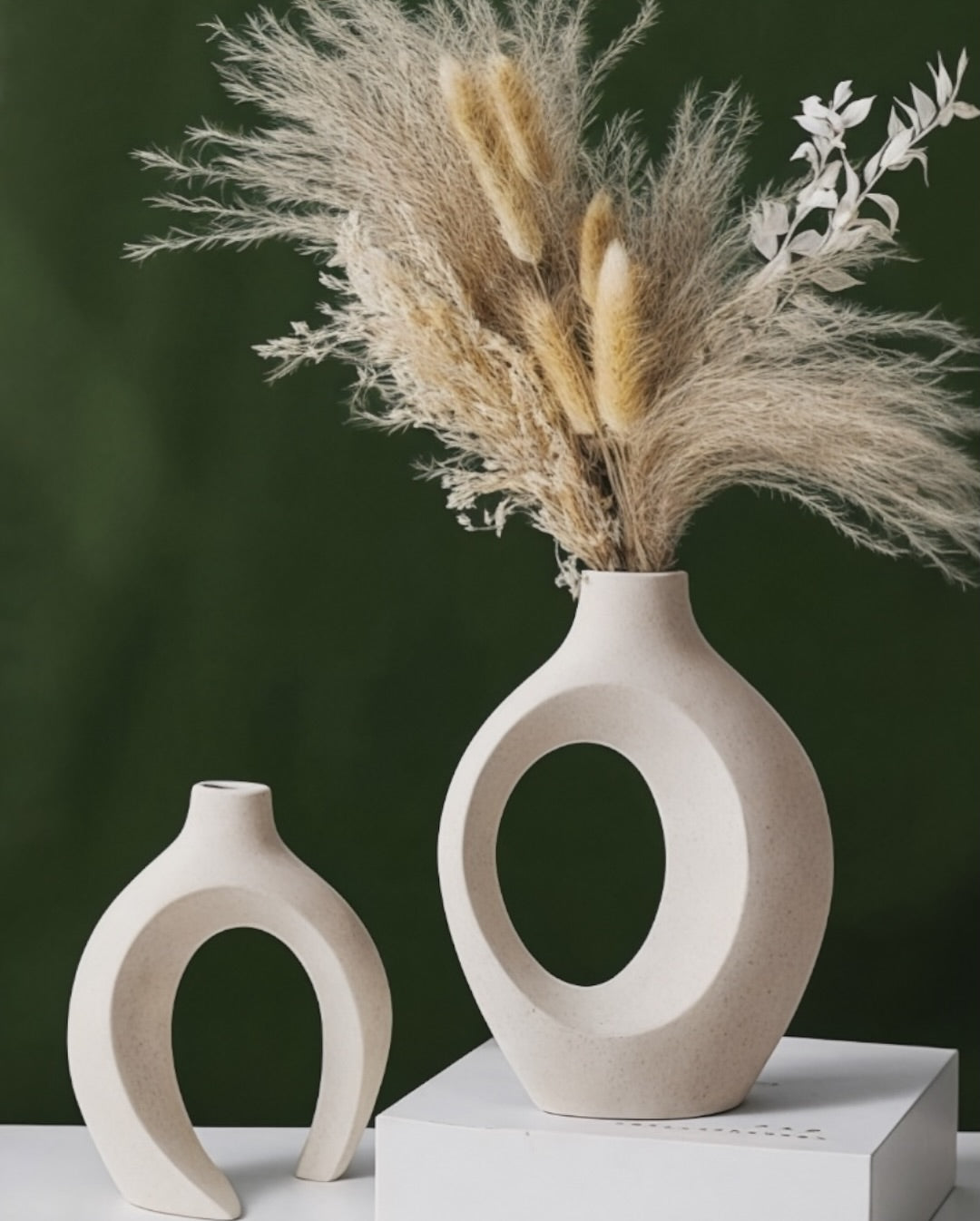 Modern Curve - Zamansız Şıklık ve Estetik 🌿🖤