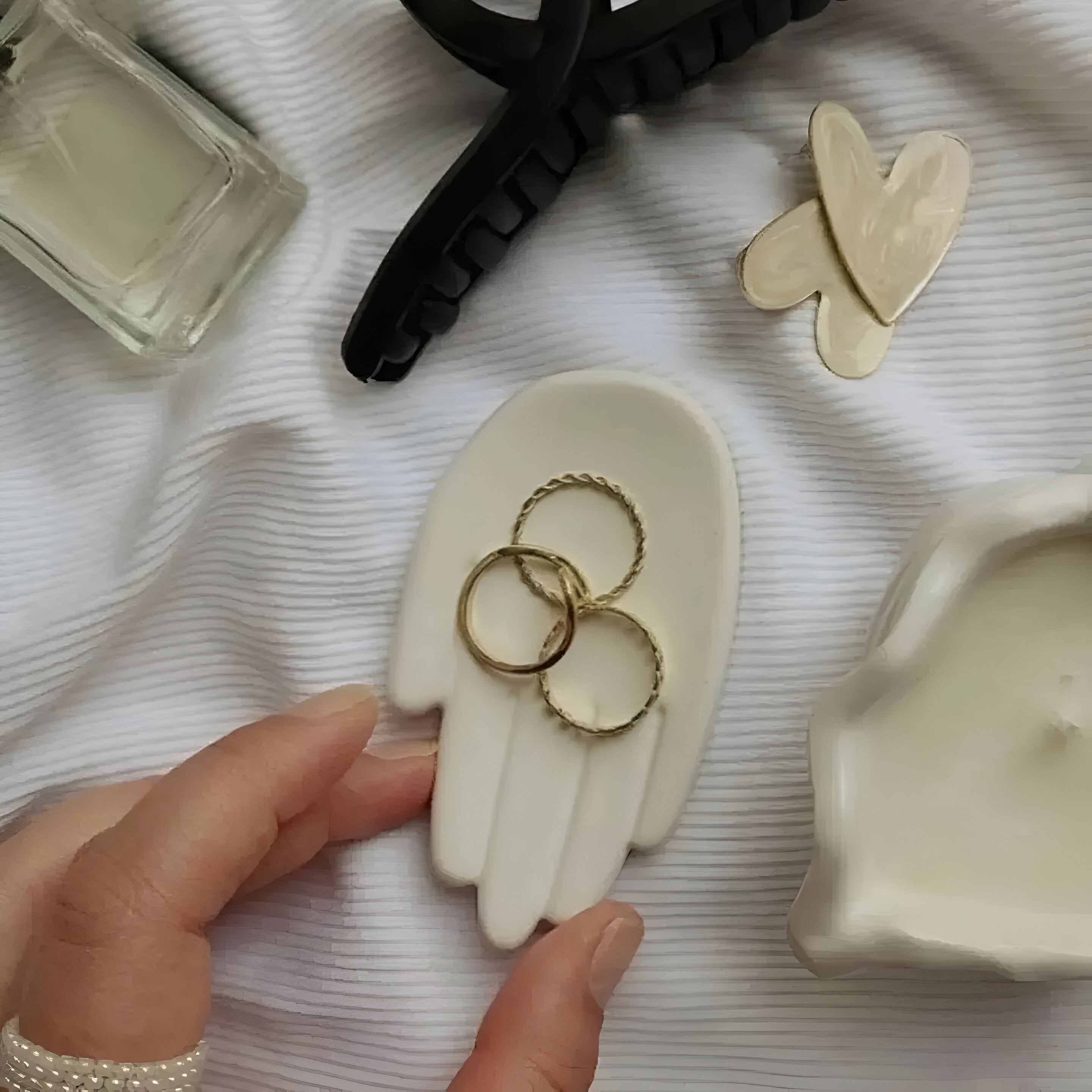 Dekorux - El Formunda Takı & Aksesuar Tabağı