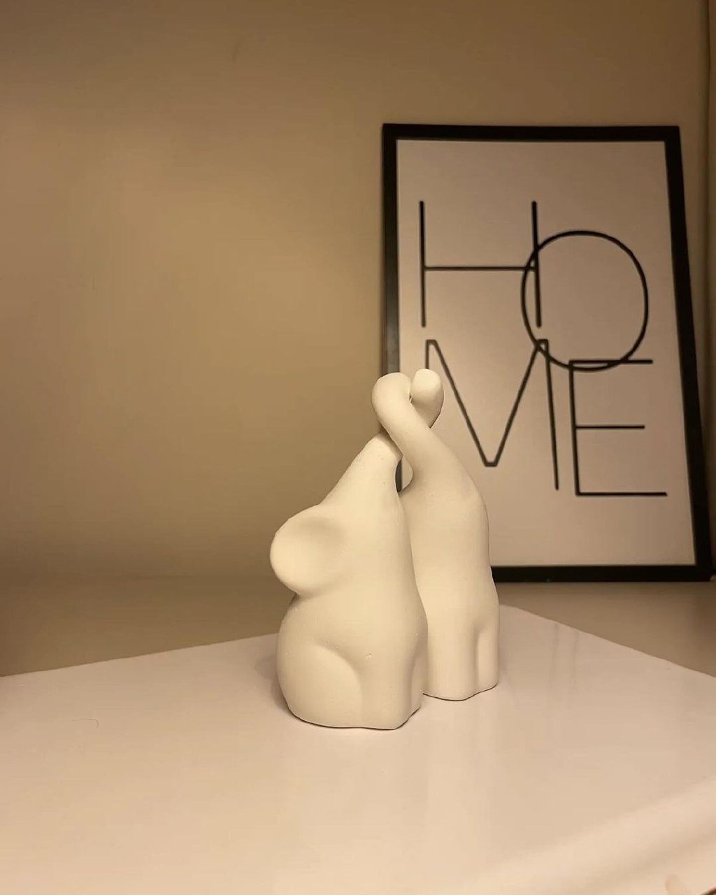 Dekorux - Aşkın Zarif Sembolü Heykel