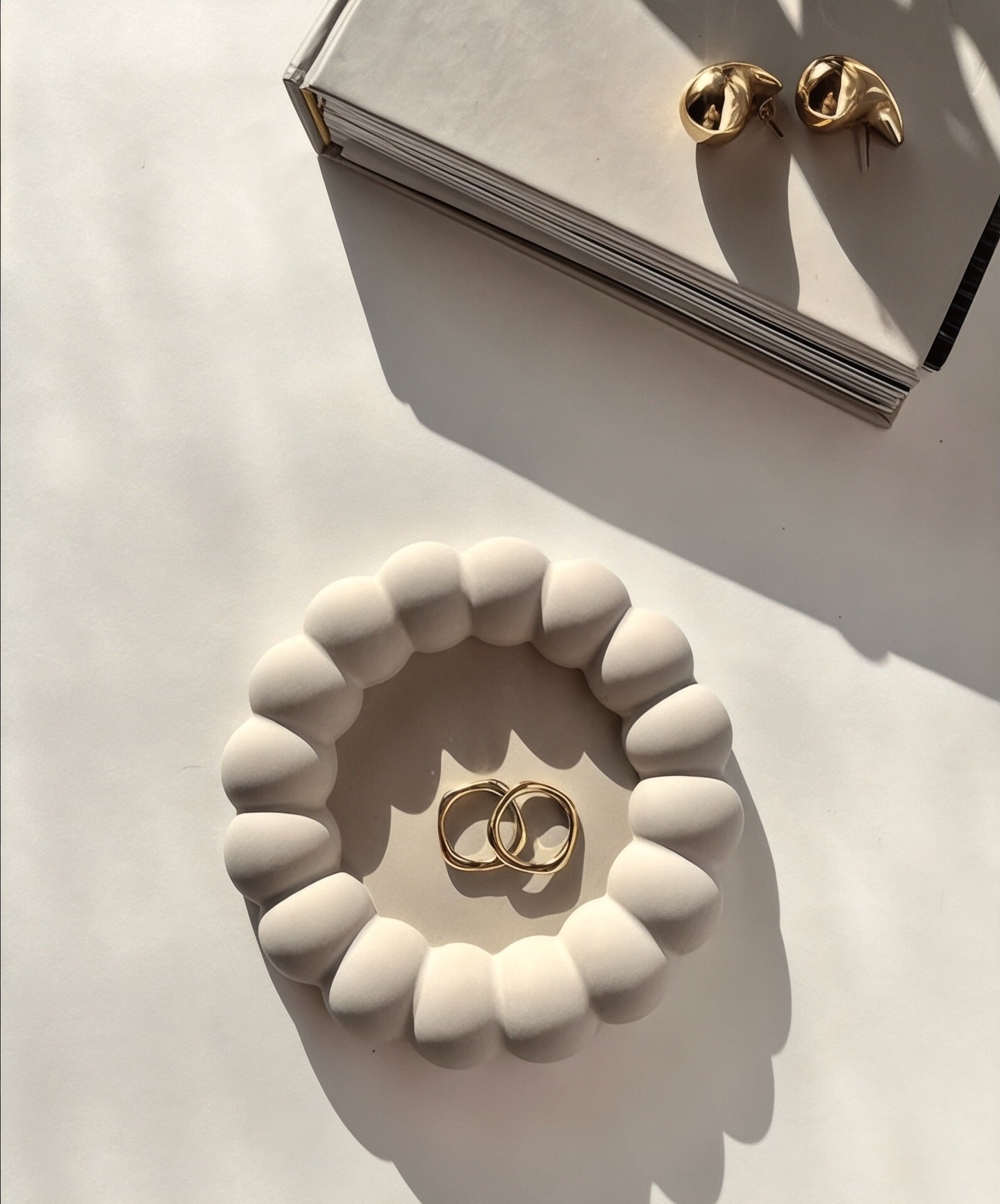 Dekorux - Sculpted Bubble Jewelry Tray