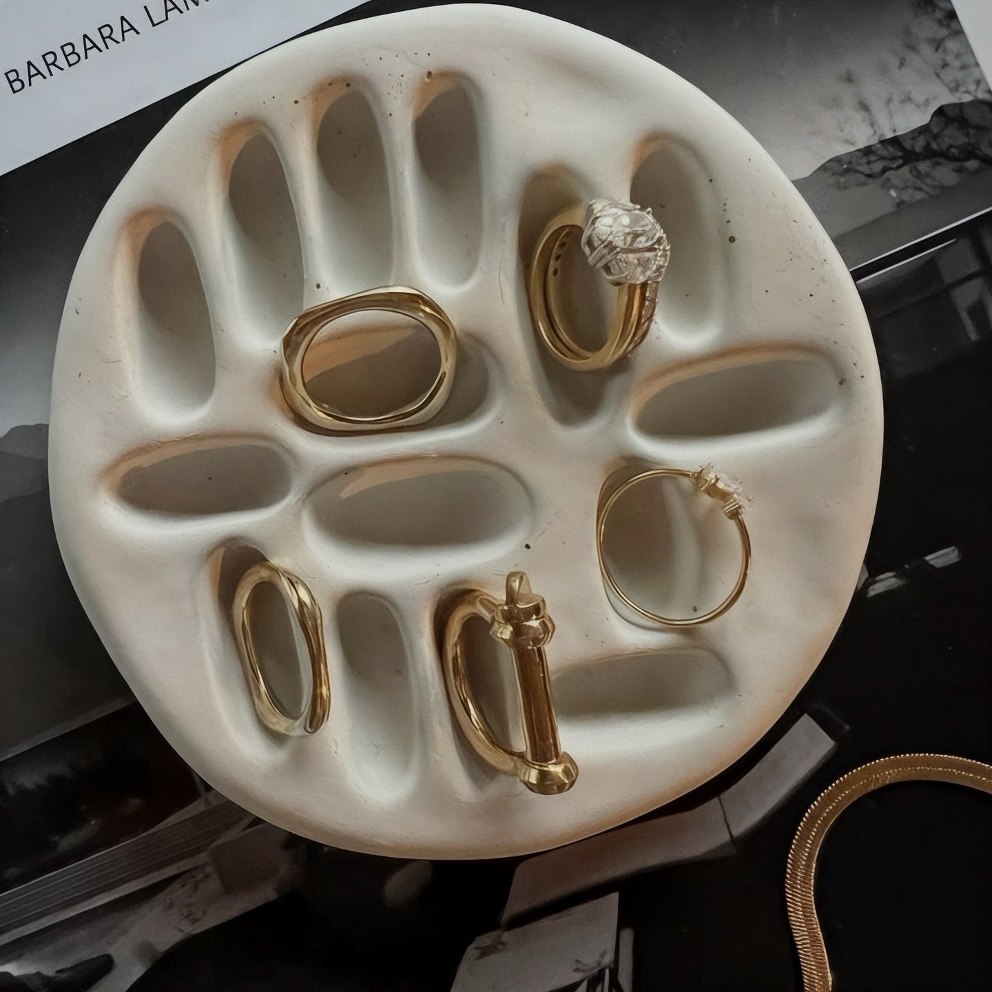 Dekorux - Handcrafted Jewelry Holder