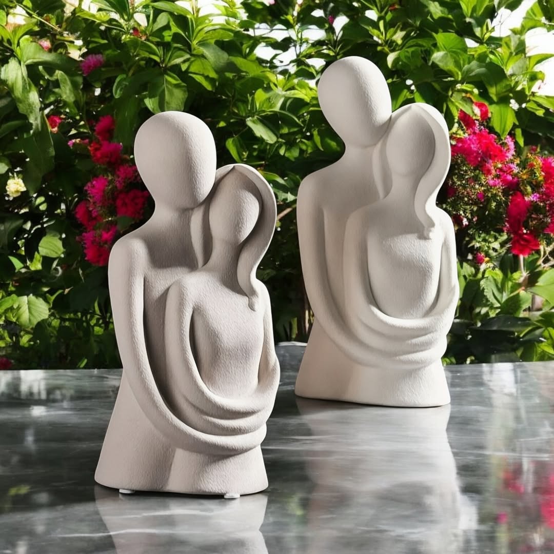 Dekorux – Modern Aile Heykeli