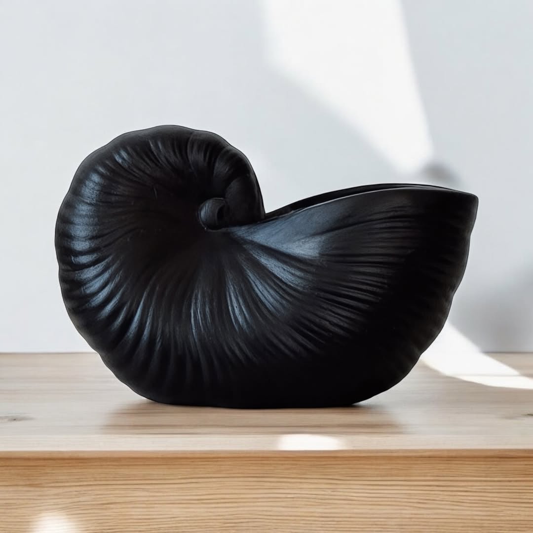 Dekorux – Siyah Spiral Dekoratif Vazo