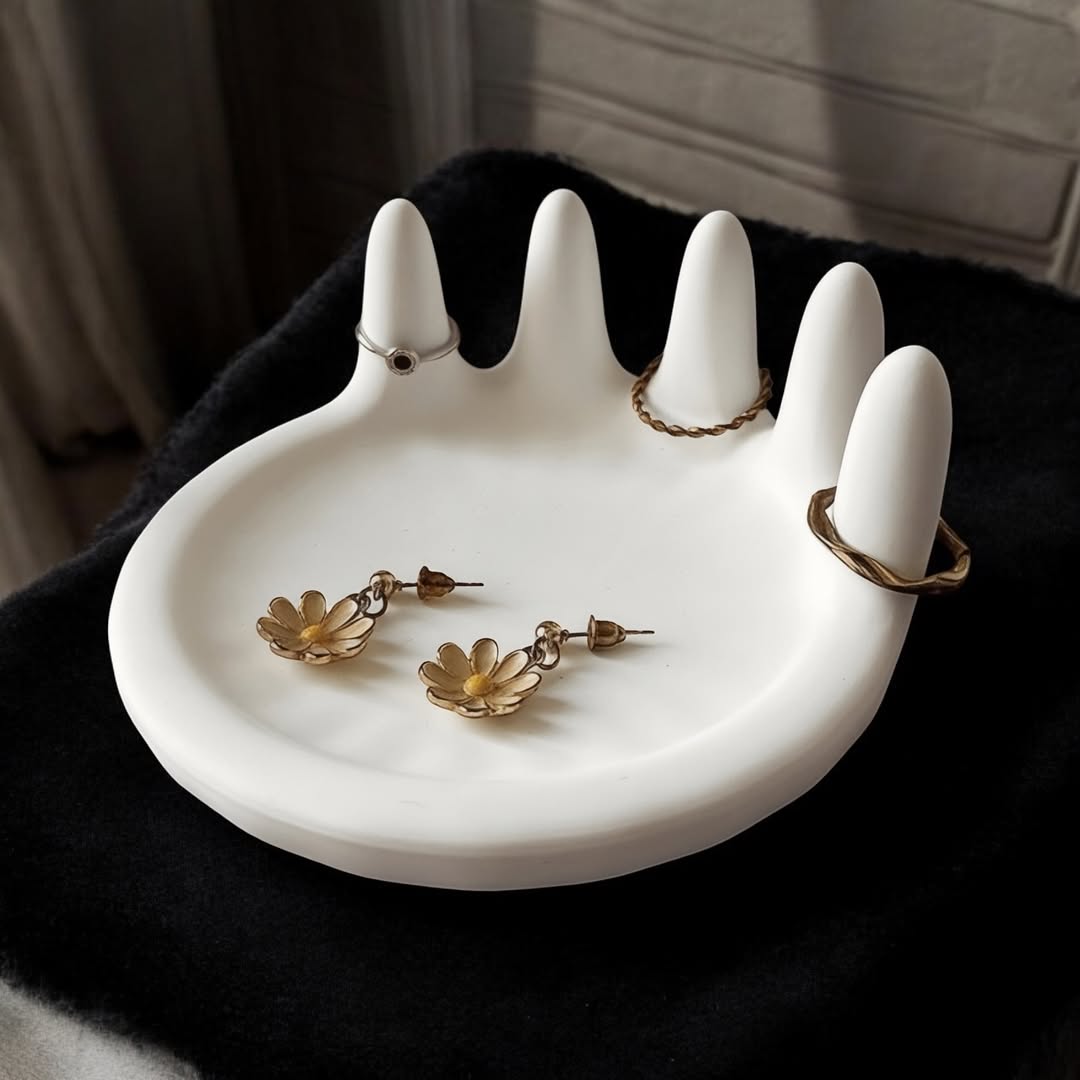 Dekorux - "Eller" Takı & Aksesuar Düzenleyici